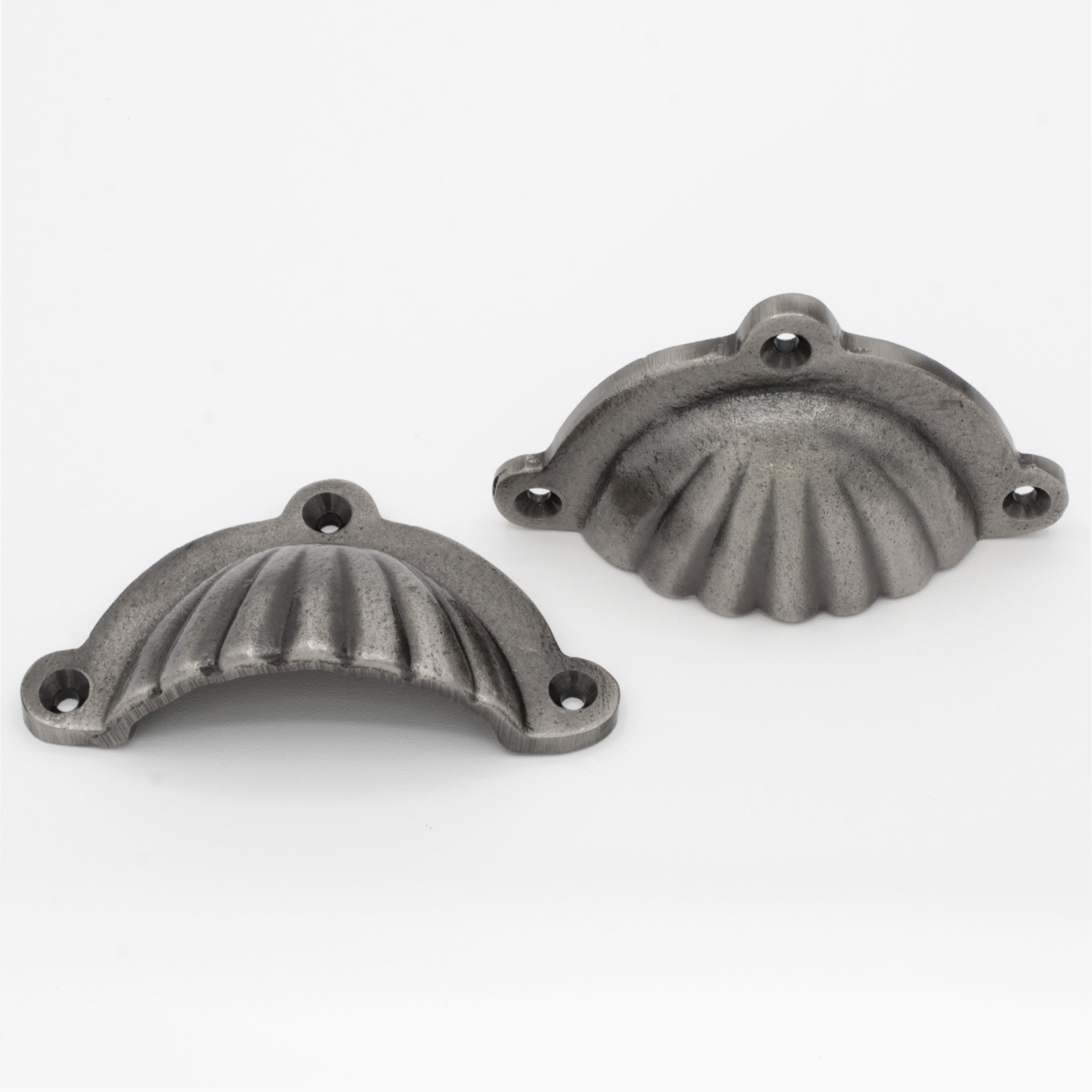 Pull IR8357] Solid Cast Iron Vintage Sea-Shell Cup Pull (3 3/8 Inch)