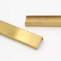 Pull SS161 Modern Industrial Flat Finger Edge Pull, Brushed Gold